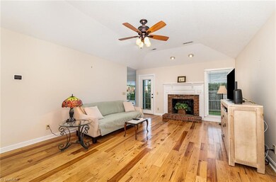 2601 Bingham Ct, High Point, NC 27265 - photo 4