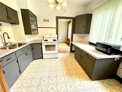 Upgraded counter top on the left!