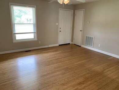 2529 Country Club Rd, Jacksonville, NC 28546 - photo 4