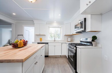 52 Pembroke Rd, Concord, NH 03301 - photo 7