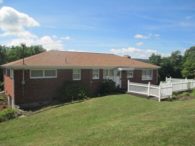 1823 Graveyard Hill Rd, Monroe Township, PA 18618 - photo 6