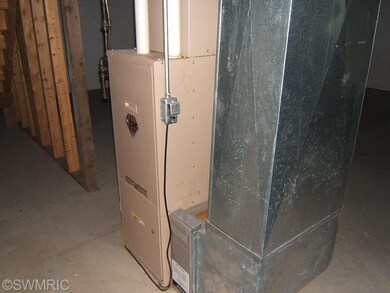 2405 W Osterhout Ave, Portage, MI 49024 - photo 7