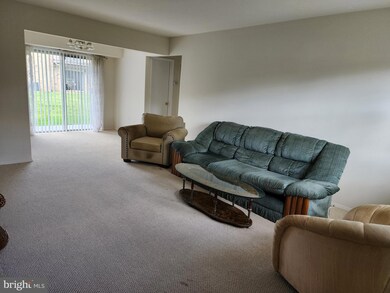 54 7 Garden View Terrace unit 7, Hightstown, NJ 08520 - photo 2