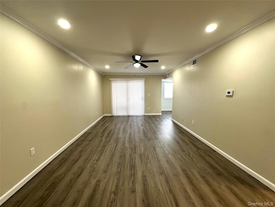 26 Cooper Rd unit 511, Poughkeepsie, NY 12603 - photo 6