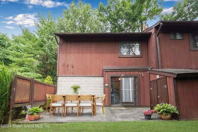 87 Stone Ln unit 118, Staten Island, NY 10314 - photo 4