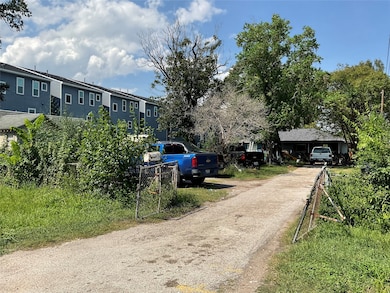 506 Thornton Rd, Houston, TX 77018 - photo 2