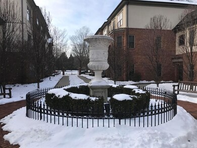 VG Courtyard 2