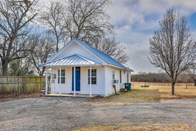 1905 Rice Ave, Gainesville, TX 76240 - photo 4