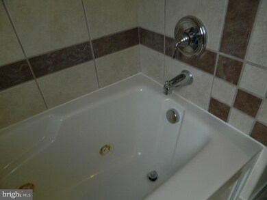 5308 76th Ave, Hyattsville, MD 20784 - photo 7