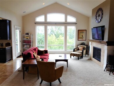 449 La Cresta Dr SE, Salem, OR 97306 - photo 2