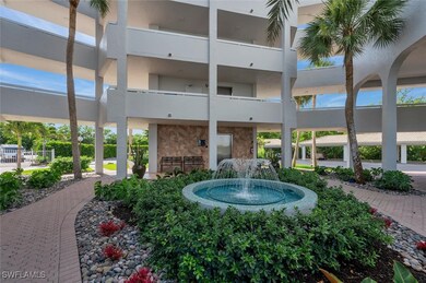 12945 Vanderbilt Dr unit 304, Naples, FL 34110 - photo 4