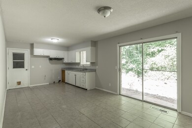 4537 Norcross Rd, Hixson, TN 37343 - photo 6