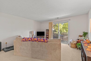 1540 Slade Ave unit 202, Columbus, OH 43235 - photo 2