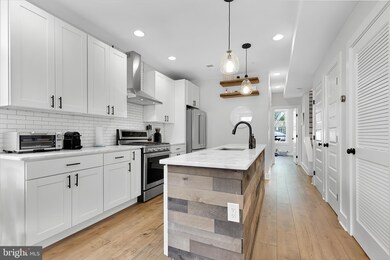 781 Columbia Rd NW unit 1, Washington, DC 20001 - photo 4