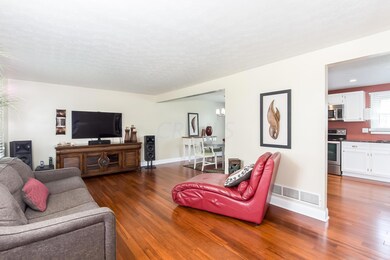 6584 Merry Ln, Columbus, OH 43229 - photo 6