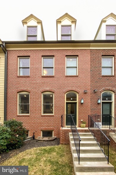 8 Maxwell Square, Frederick, MD 21701 - photo 2