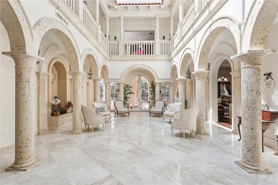 /LIVING AREA
