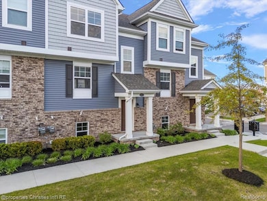 4953 Treeside Ln, Troy, MI 48098 - photo 6