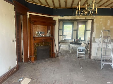 2220 Roosevelt St, Clinton, IA 52732 - photo 6