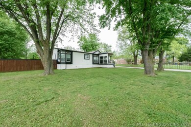 2322 S 59th West Ave, Tulsa, OK 74107 - photo 2
