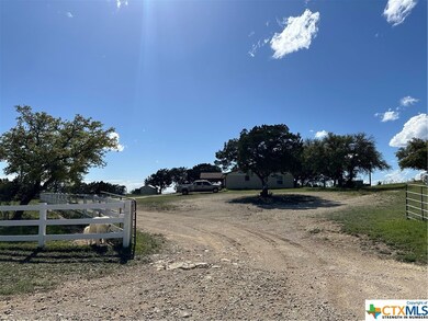 532 County Road 4810, Copperas Cove, TX 76522 - photo 2