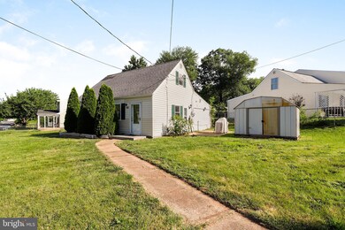 232 Cabbel Dr, Manassas Park, VA 20111 - photo 3