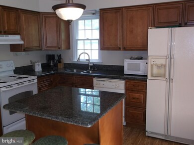 11915 Susan Ln, Lusby, MD 20657 - photo 5