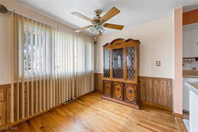 30844 Harrison Rd, Wickliffe, OH 44092 - photo 5