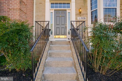 11928 Thurloe Dr, Lutherville Timonium, MD 21093 - photo 3