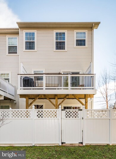 1022 Pultney Ln, Glen Burnie, MD 21060 - photo 4