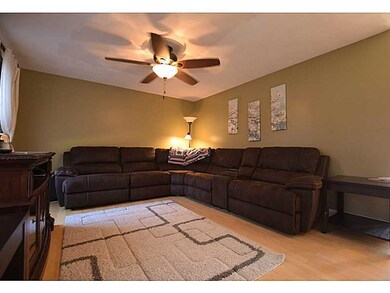 129 Dawn Marie Ct, North Kingstown, RI 02852 - photo 5