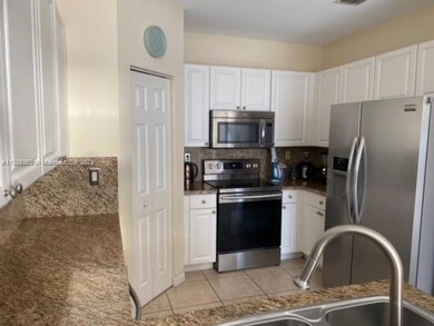 6724 NW 107th Place, Doral, FL 33178 - photo 6