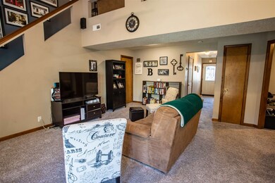 5809 Jeffrey Ln, Newburgh, IN 47630 - photo 4