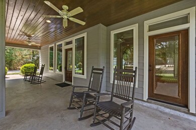 18700 Trails End Rd, Conroe, TX 77385 - photo 2