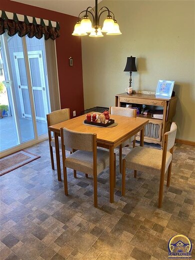 4340 SE Chisolm Rd, Topeka, KS 66609 - photo 6