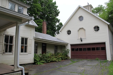 39 Pleasant St, Skowhegan, ME 04976 - photo 2