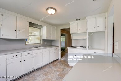 5563 Tampico Rd, Jacksonville, FL 32244 - photo 5