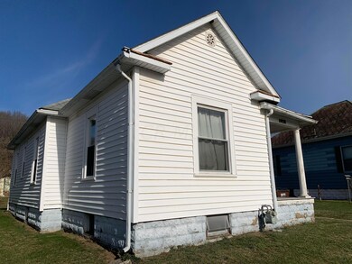 1078 3rd St, Logan, OH 43138 - photo 2