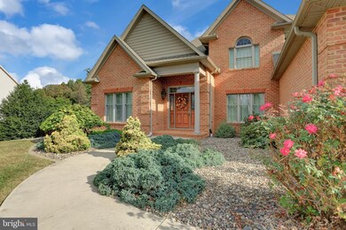 8084 Golf Vista Dr, Greencastle, PA 17225 - photo 2