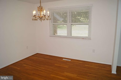 7985 Martown Rd, Laurel, MD 20723 - photo 6