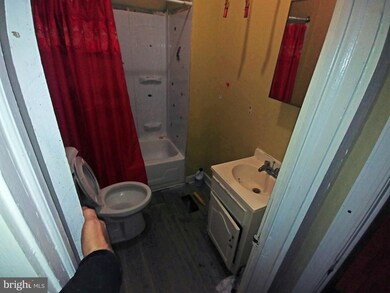 3809 E Lombard St, Baltimore, MD 21224 - photo 5