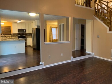 6408 Bear Ct, Waldorf, MD 20603 - photo 5