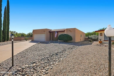 761 W Rio Moctezuma, Green Valley, AZ 85614 - photo 4