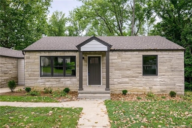 2721 Colonial Dr, New Albany, IN 47150 - photo 2