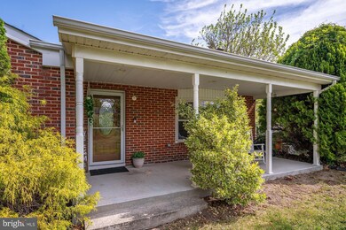 1210 Meadow View Rd, Pasadena, MD 21122 - photo 2