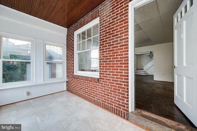 2308 Hoffer Ave, Reading, PA 19605 - photo 6