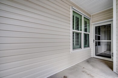 View of front door /porch