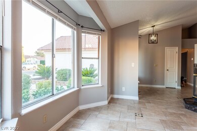 Looking to front entryway from the breakfast nook.