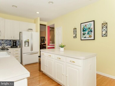 48 Black Eyed Susan Rd unit 320, Langhorne, PA 19047 - photo 5