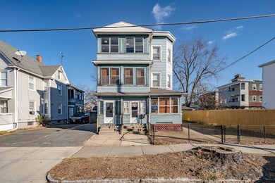 11-13 Parkside St, Springfield, MA 01104 - photo 2